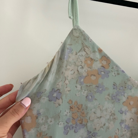 Shades of Rose Nola Dress - Picture 5 of 6